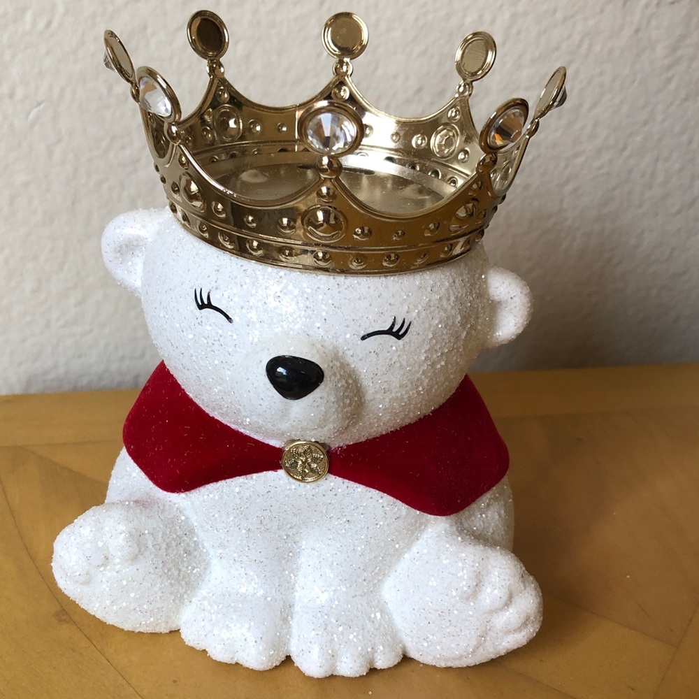 NEW Bath & Body Works Holiday White Polar Bear Single Wick candle holder NWT